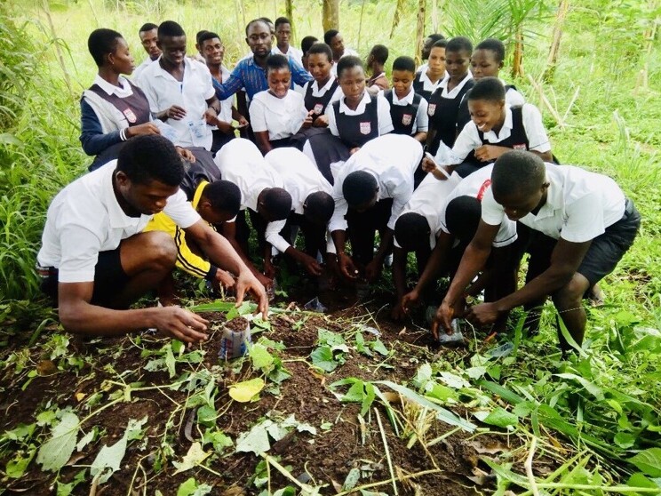 MyOwnFoundation - Philanthropie - Gen&egrave;ve - Alma mater - Ghana-3
